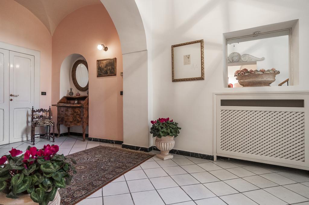 B&B La Corte Fondi Exteriör bild