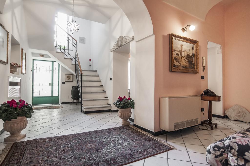 B&B La Corte Fondi Exteriör bild
