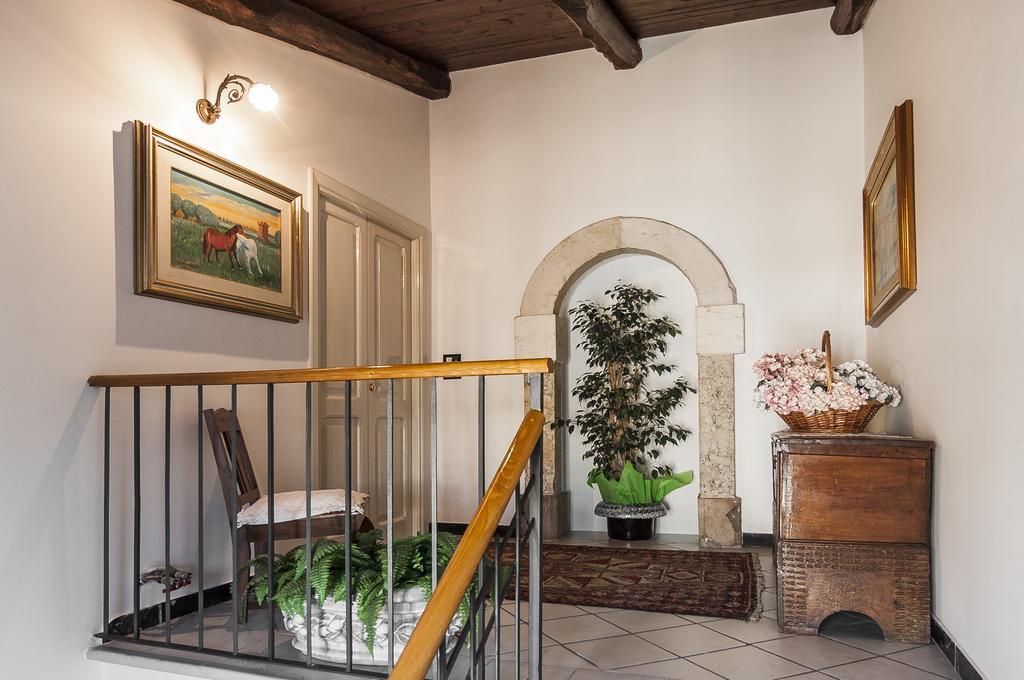 B&B La Corte Fondi Exteriör bild